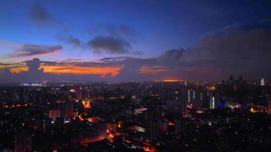 夏天 晚霞 云层 黄昏 日落 天空 海南 空镜视频素材模板下载