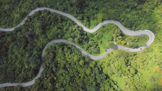 泰国清迈和白梅洪山环路山路航拍视频