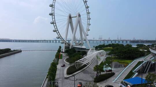 深圳宝安欢乐港湾近景航拍后拉