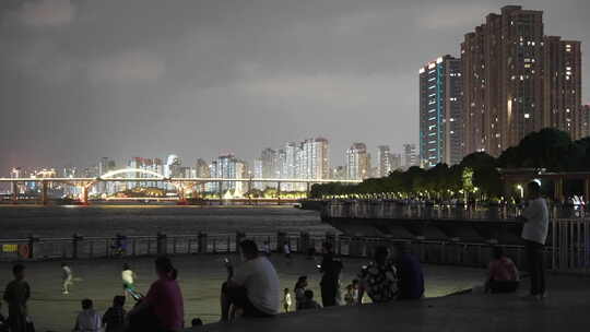 温州瓯江畔步道夜景风光