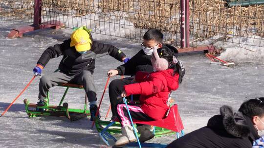 冰雪嘉年华冰车学车紫竹院公园