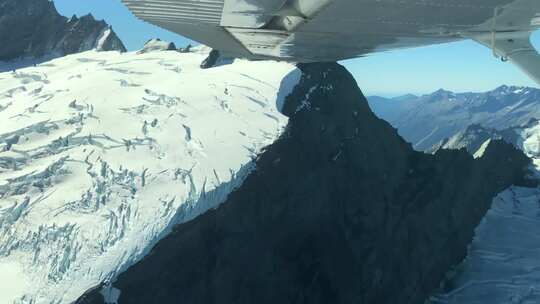 新西兰飞机航拍阿斯帕林山国家公园
