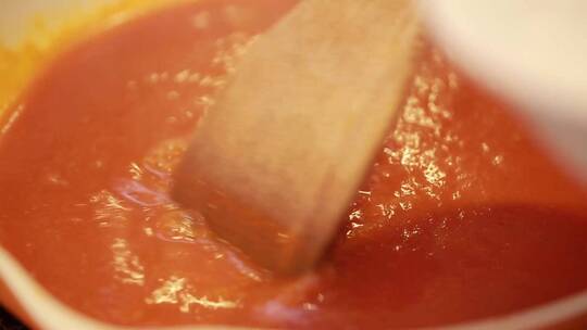 切番茄熬西红柿酱底料