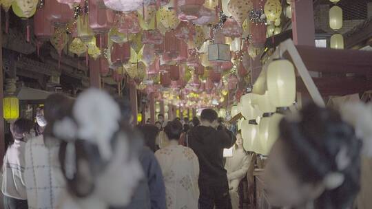 成都文殊院夜景集市汉服活动人文拍摄视频