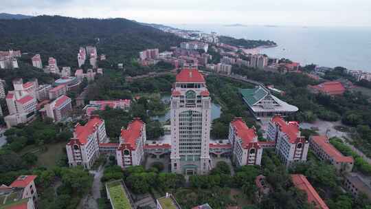 航拍厦门大学建筑