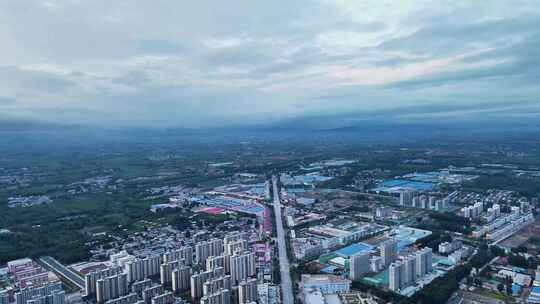 阴雨下的城市，波诡云翳 城市宣传片