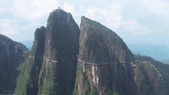 航拍湖南郴州莽山五指峰景区