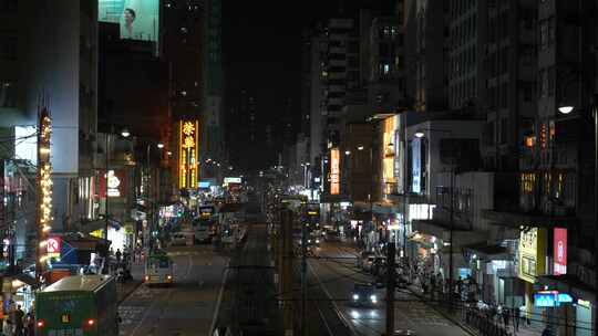 香港元朗夜景霓虹灯招牌城市街道地铁巴士