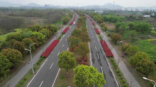 二线城市的乡村公路