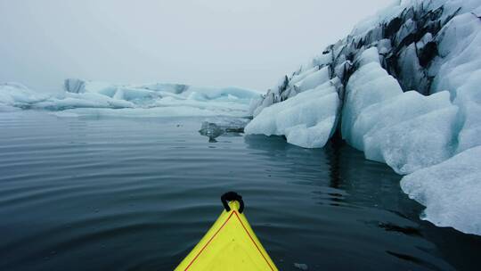 北冰洋上皮划艇第一视角