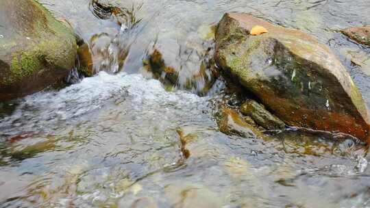 农村大山河流溪水水流小溪山涧