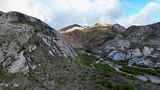 航拍川西沙鲁里山脉加拉本森峰山区风光高清在线视频素材下载