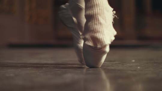 芭蕾舞演员，脚，尖头鞋，脚趾