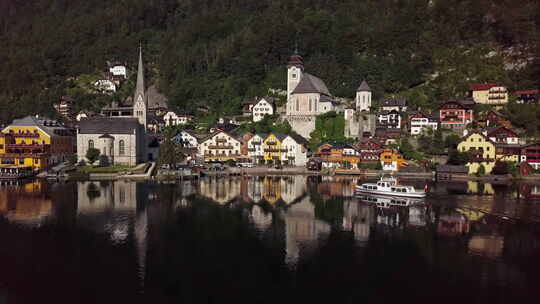 上奥地利Salzkammergut Hallstatt的早晨