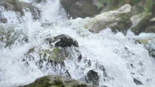 山泉泉水溪流升格慢镜头