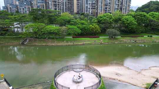 航拍雨后深圳观澜湿地公园