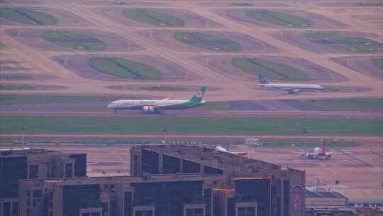 8K深圳机场滑行的787 EVA AIR航空客机视频素材模板下载
