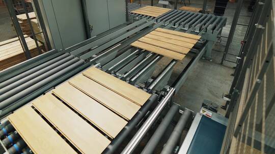 木地板制造工厂生产线