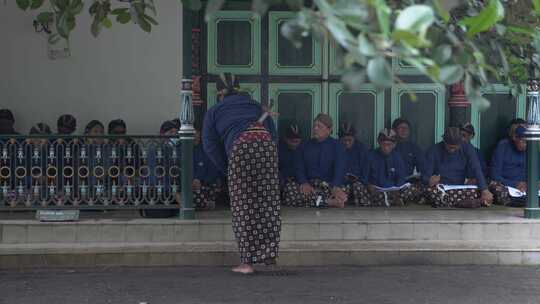 印尼爪哇日惹皇宫侍卫仆人传统建筑文化遗产