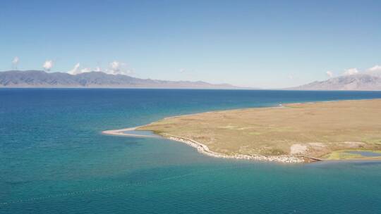 中国新疆赛里木湖夏季风景