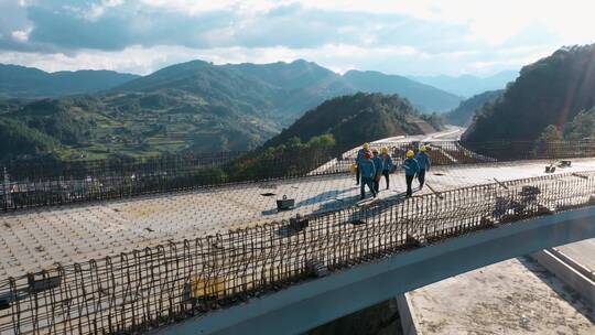 高速公路建设视频建设工地测绘建设工人形象