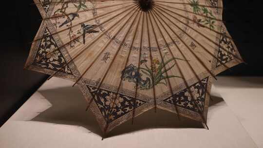 中国伞博物馆民国八角形油纸伞视频素材模板下载