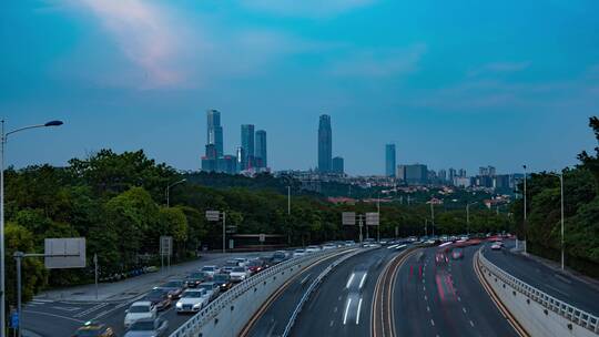 南宁繁忙的道路城市街景