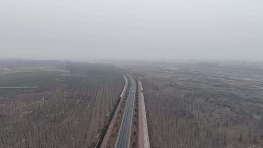 航拍 航拍磁河  公路与水域的全景鸟瞰