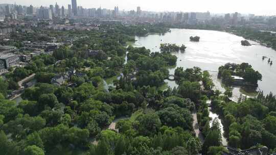 航拍山东济南大明湖风景区