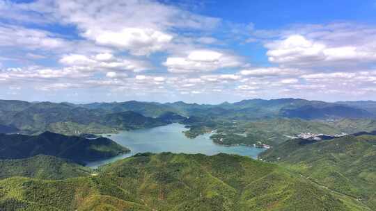 航拍青山绿水  山区水库  山区水资源