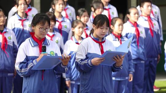 学生朗诵歌唱视频素材模板下载