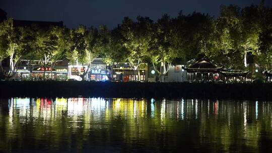 杭州西湖景区断桥夜景