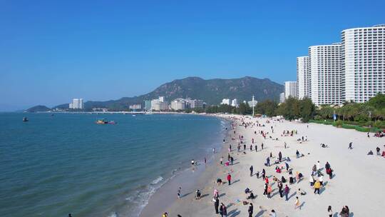 广东惠州巽寮湾风光海滩游客游玩D视频素材模板下载
