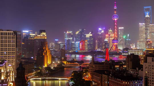 夜晚的上海都市