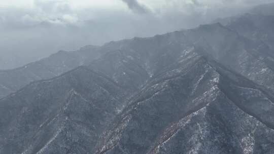 下雪 ￼ 云海 ￼户外 山峰 秦岭