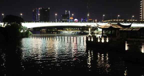 江南水乡河道沿河古建灯光夜景 苏州枫桥