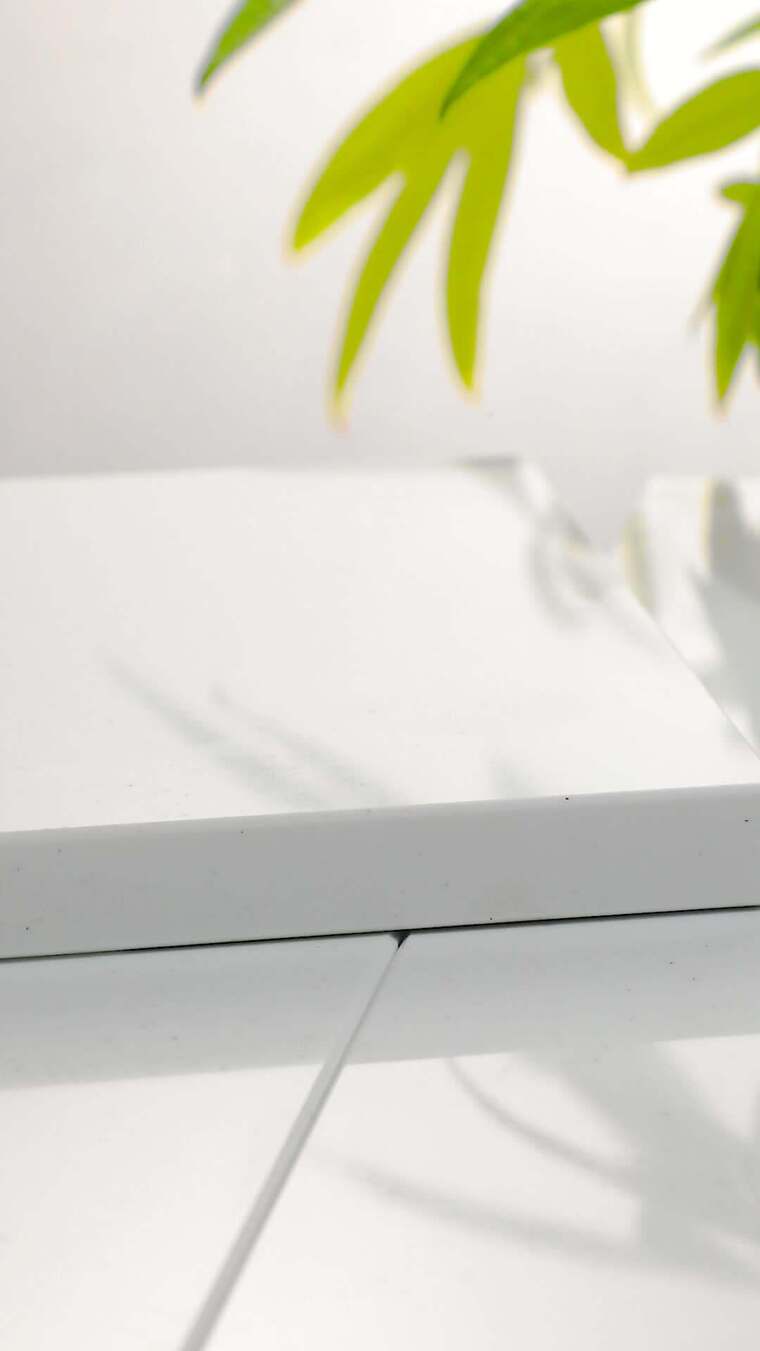 竖版温润的大理石台面