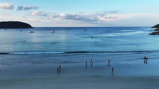 美丽热带海滩沙滩浪花海浪航拍