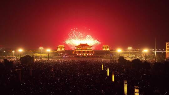 洛阳市定鼎门大年初一烟花表演