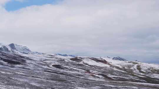 航拍青藏高原青海祁连山脉天境祁连雪山雪景