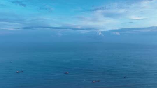 蓝色大海航拍海天一线碧海蓝天蔚蓝大海风景