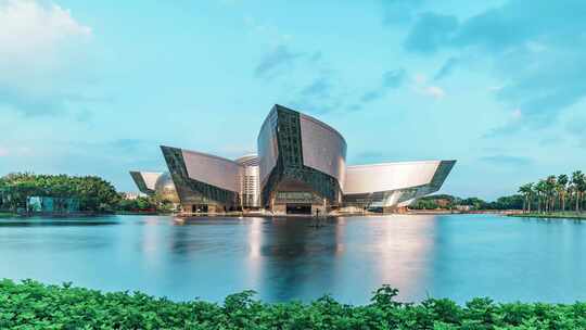 广州番禺大学城广东科学中心现代建筑与湖泊