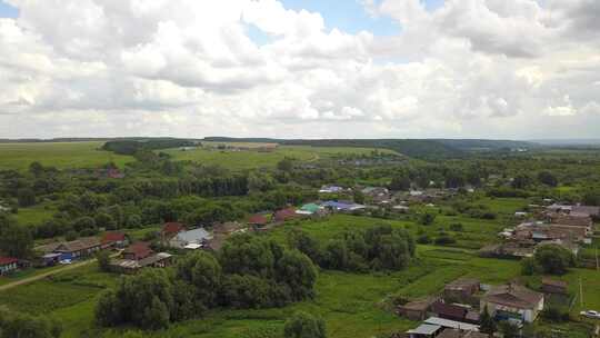 Village At Cloudy天气视频素材模板下载