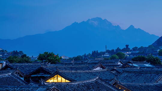 丽江古城,航拍视角,全景,云南省,雪山