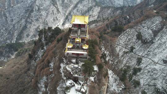 初春的西安钟南山南五台——灵应台