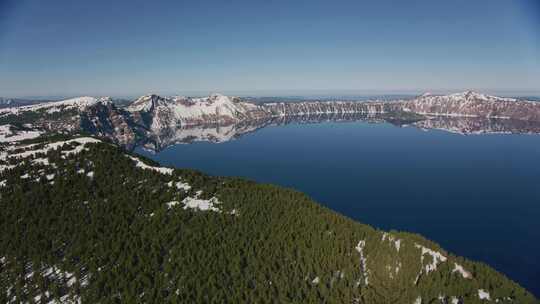 湖，火山口，森林，雪