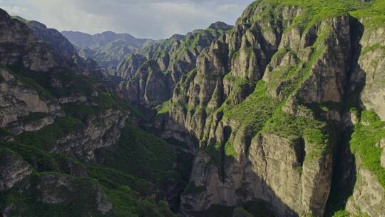航拍北京门头沟高山森林峡谷自然风光