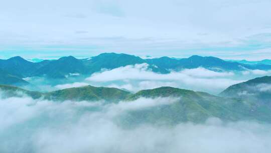 雨后云海群山山雾云海航拍