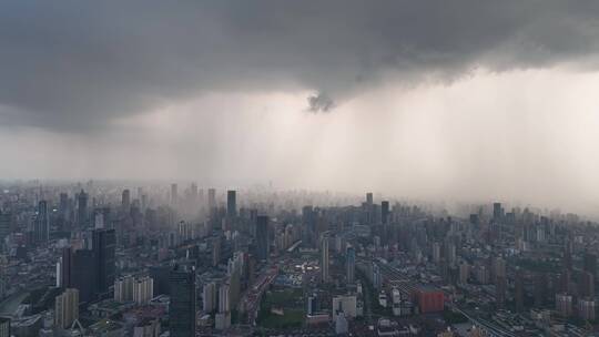 浦西暴雨航拍空镜