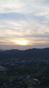 竖版航拍山川日落晚霞夕阳自然风光